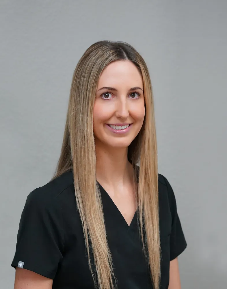 Portrait of Lisa, dental hygienist